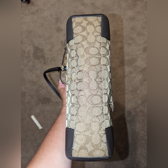 Large Coach Bag - Picture 3 of 4